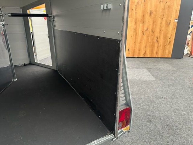 Viehanhänger des Typs Böckmann Pferdeanhänger Champion Esprit s+b 2400kg, Neumaschine in Tamsweg (Bild 17)