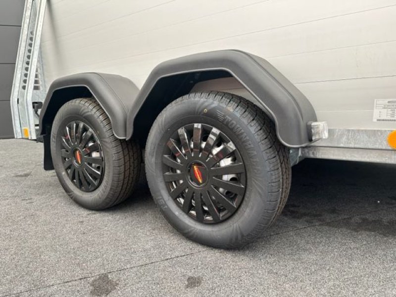 Viehanhänger des Typs Böckmann Pferdeanhänger Champion Esprit s+b 2400kg, Neumaschine in Tamsweg (Bild 8)