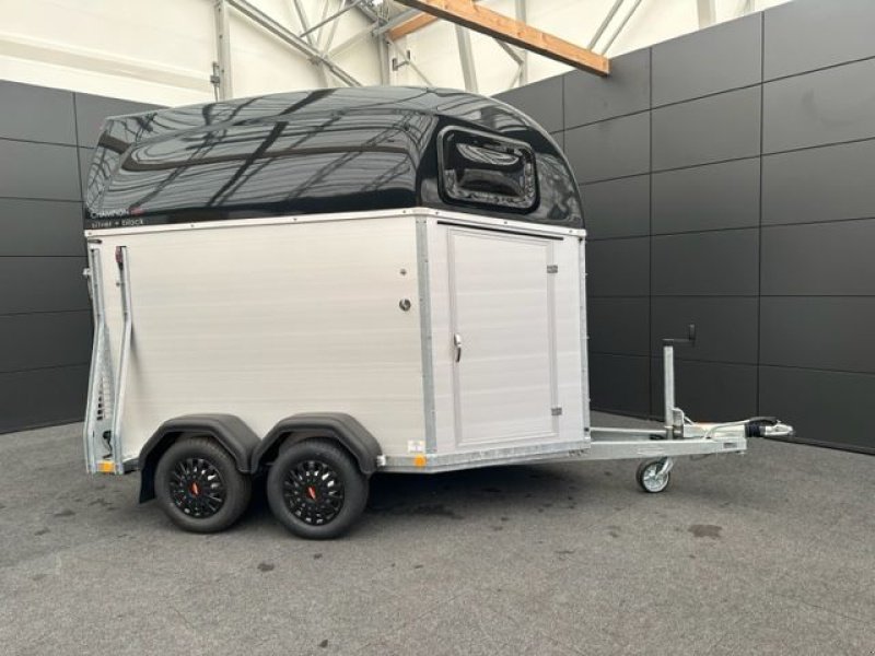 Viehanhänger des Typs Böckmann Pferdeanhänger Champion Esprit s+b 2400kg, Neumaschine in Tamsweg (Bild 2)