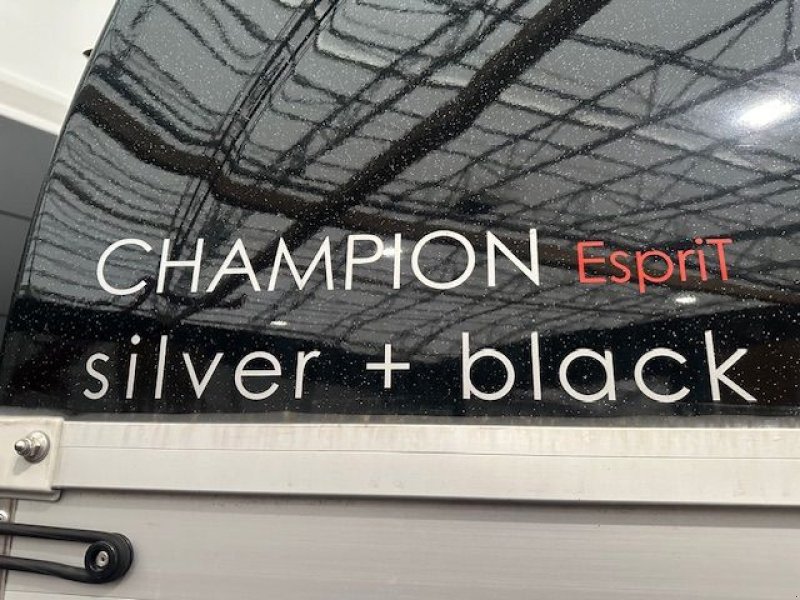 Viehanhänger des Typs Böckmann Pferdeanhänger Champion Esprit s+b Sattelkammer, Neumaschine in Tamsweg (Bild 4)