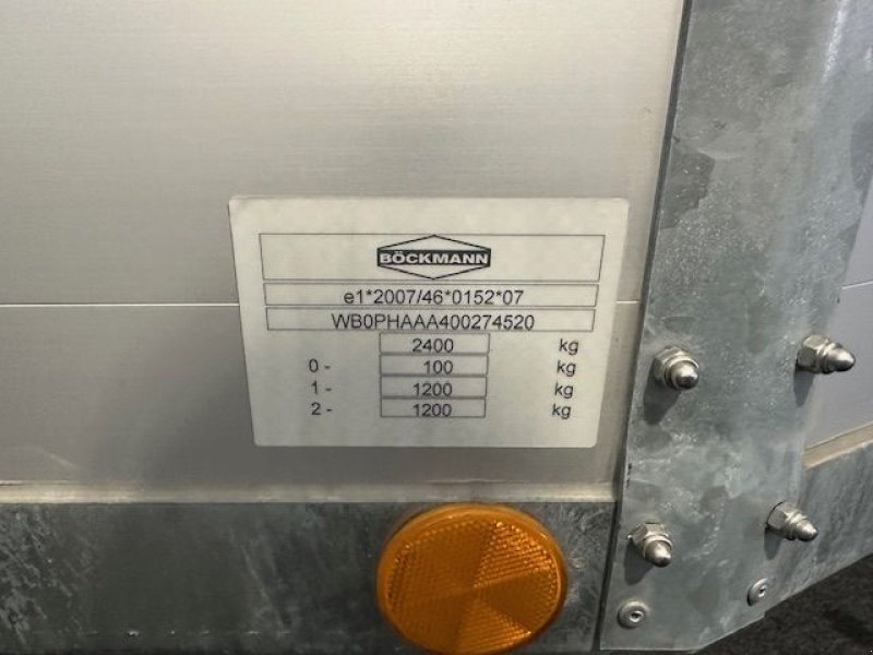 Viehanhänger des Typs Böckmann Pferdeanhänger Champion Esprit s+b Sattelkammer, Neumaschine in Tamsweg (Bild 13)