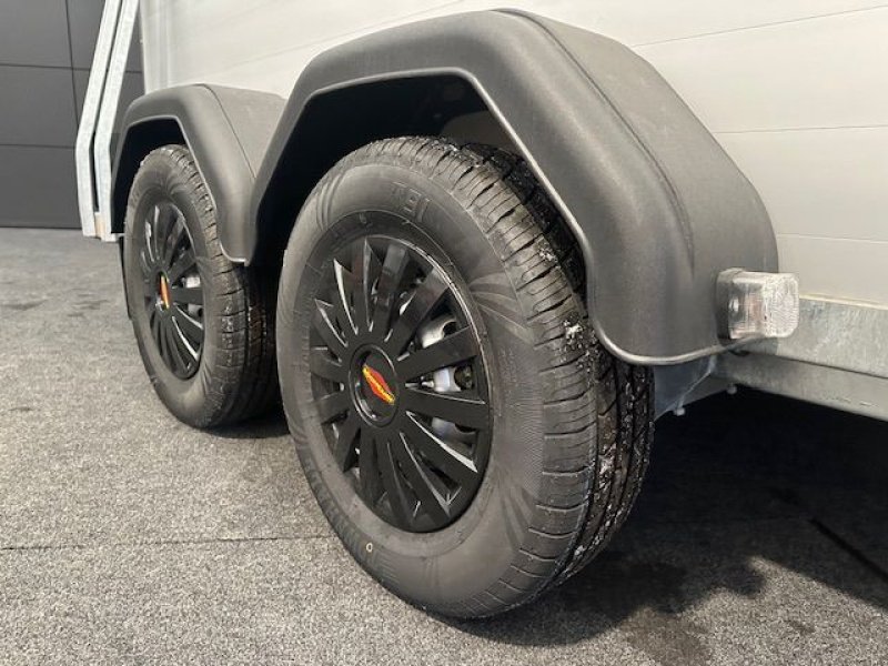 Viehanhänger des Typs Böckmann Pferdeanhänger Champion Esprit s+b Sattelkammer, Neumaschine in Tamsweg (Bild 5)