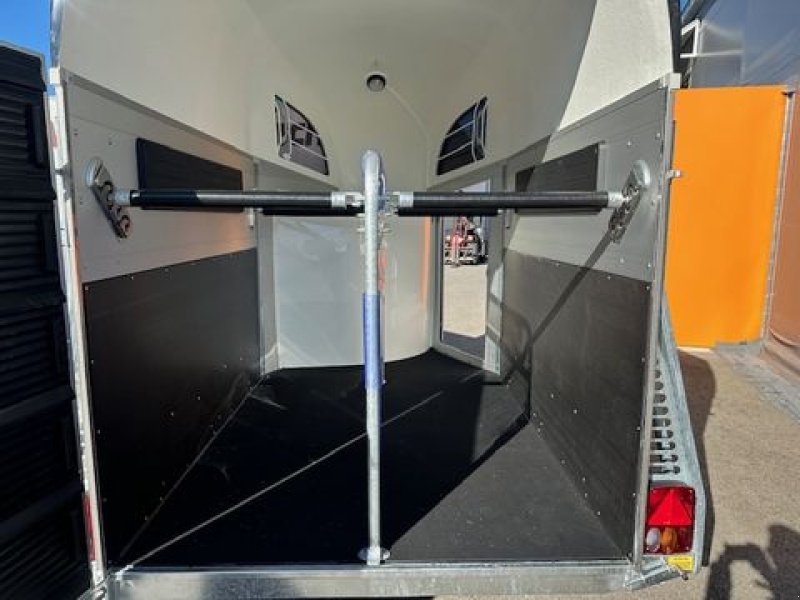 Viehanhänger des Typs Böckmann Pferdeanhänger Champion R 2,7to 3,28x1,65m, Neumaschine in Tamsweg (Bild 14)