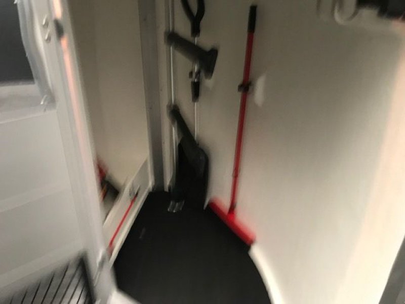 Viehanhänger typu Böckmann Pferdeanhänger Champion R grün-metallic, Neumaschine v Tamsweg (Obrázek 14)