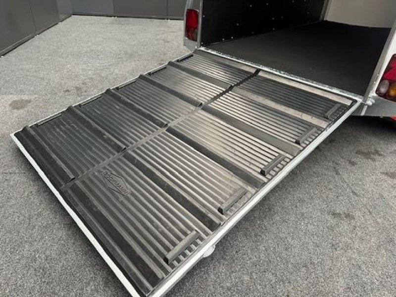 Viehanhänger typu Böckmann Pferdeanhänger Champion Uno Esprit ECO 1,6to, Neumaschine v Tamsweg (Obrázek 12)