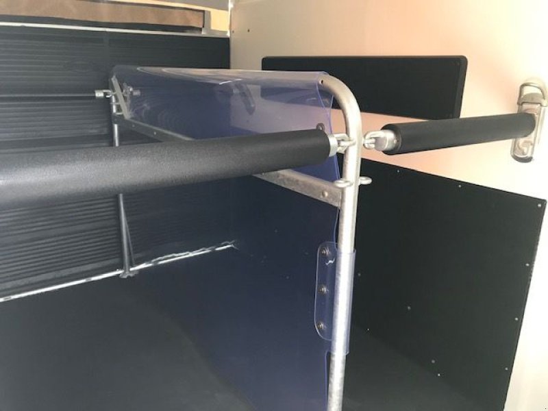 Viehanhänger des Typs Böckmann Pferdeanhänger Comfort (22) 2,4to 3,35x,1,65m, Neumaschine in Tamsweg (Bild 13)