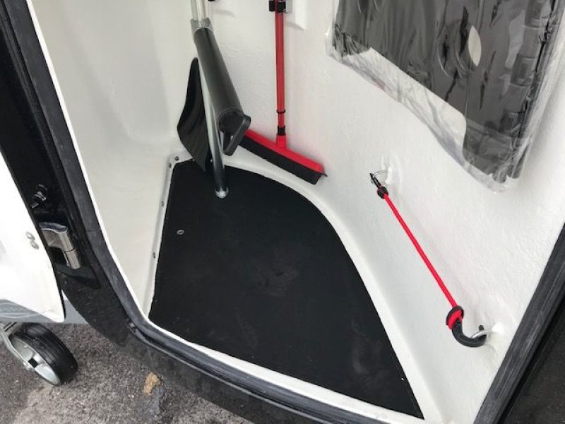 Viehanhänger des Typs Böckmann Pferdeanhänger Comfort (22) 2,4to 3,35x,1,65m, Neumaschine in Tamsweg (Bild 9)