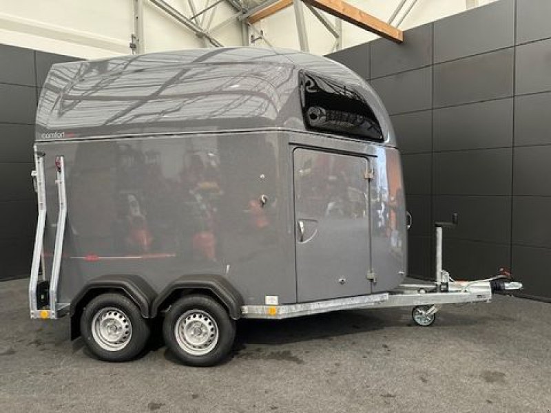 Viehanhänger des Typs Böckmann Pferdeanhänger Comfort Esprit ECO 2,4to, Neumaschine in Tamsweg (Bild 5)