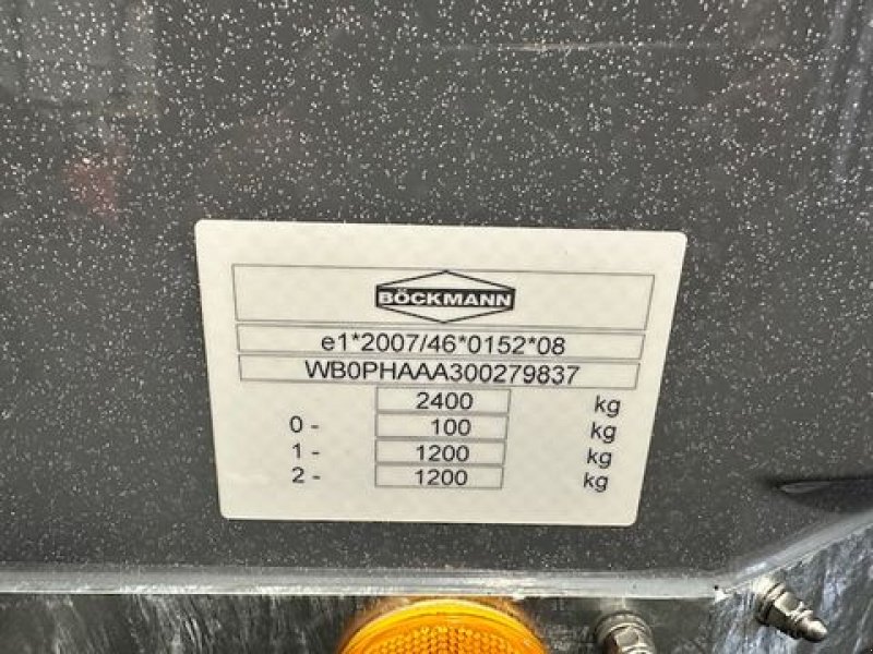 Viehanhänger Türe ait Böckmann Pferdeanhänger Comfort Esprit ECO 2,4to, Neumaschine içinde Tamsweg (resim 4)