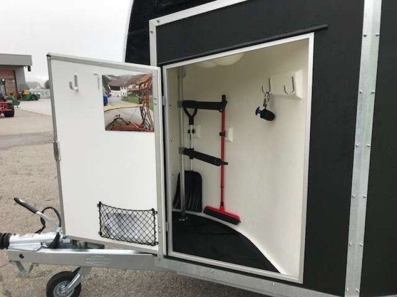 Viehanhänger des Typs Böckmann Pferdeanhänger Duo R mit Sattelkammer, Neumaschine in Tamsweg (Bild 17)