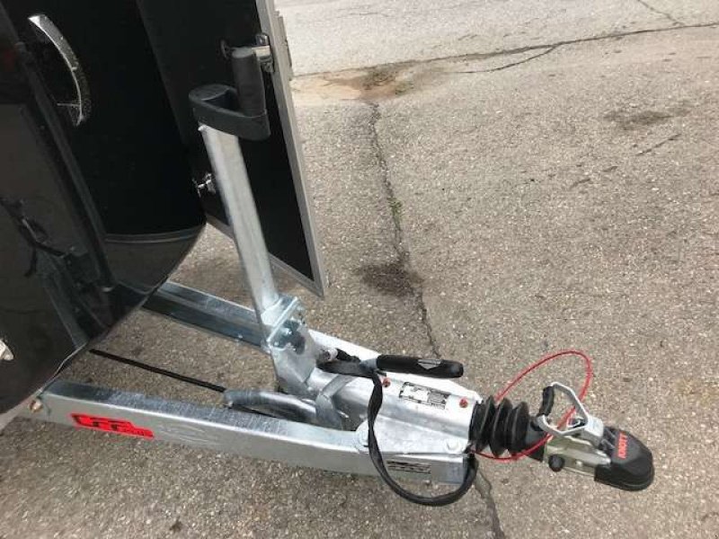 Viehanhänger des Typs Böckmann Pferdeanhänger Duo R mit Sattelkammer, Neumaschine in Tamsweg (Bild 5)