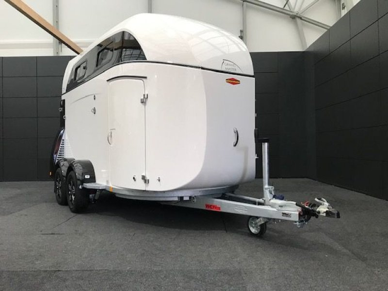 Viehanhänger typu Böckmann Pferdeanhänger Grand Master SR Sattelraum, Neumaschine v Tamsweg (Obrázek 2)