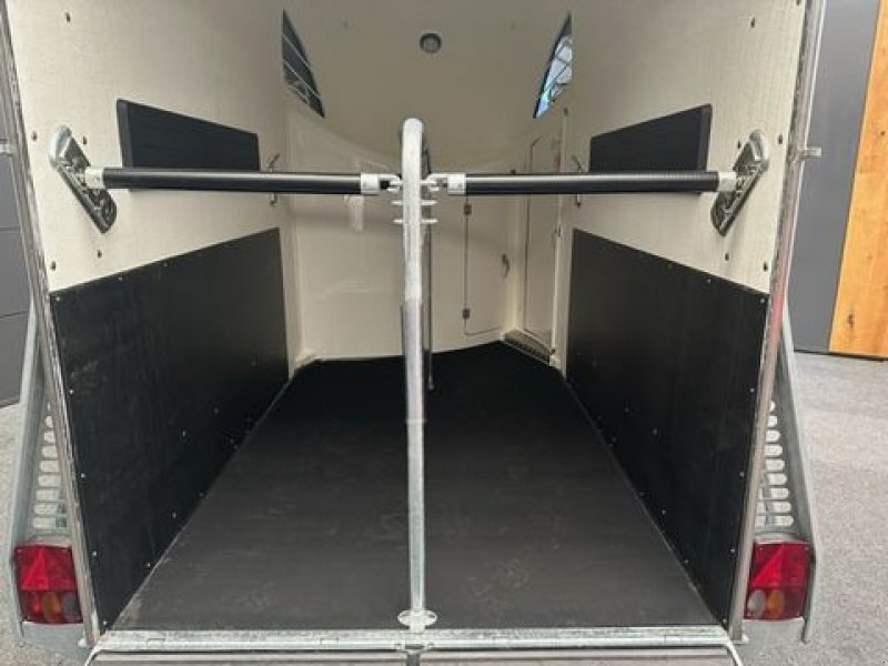 Viehanhänger of the type Böckmann Pferdeanhänger Master WCF 2,4to 3,56x1,65m, Neumaschine in Tamsweg (Picture 16)