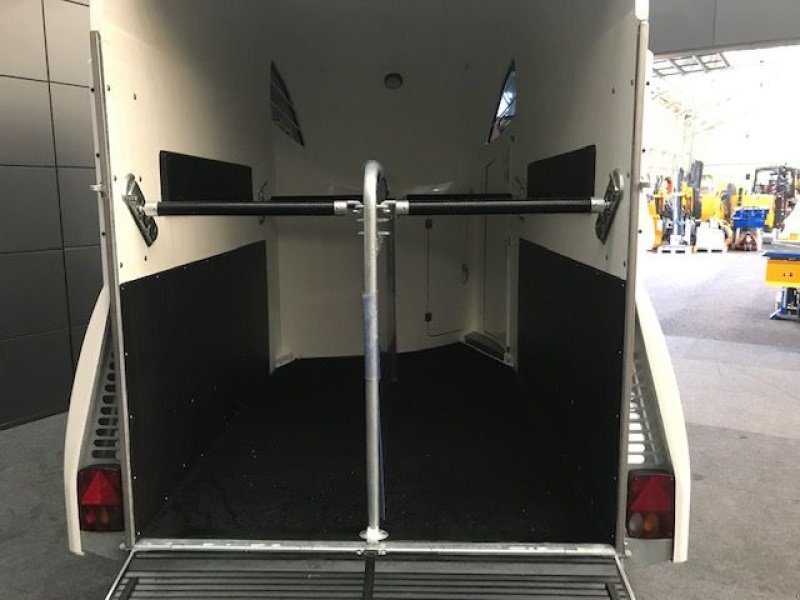 Viehanhänger of the type Böckmann Pferdeanhänger Master WCF, Neumaschine in Tamsweg (Picture 11)