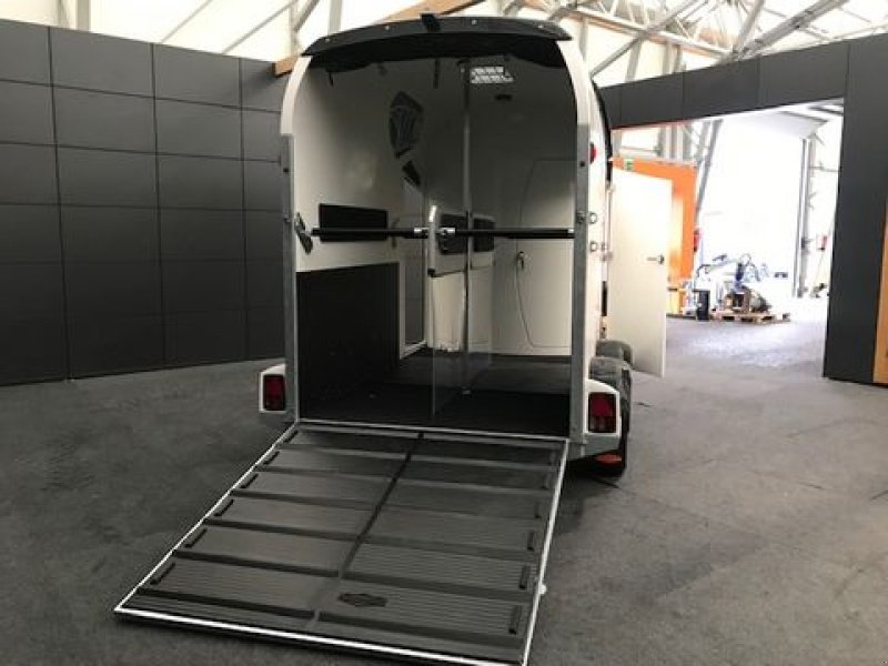 Viehanhänger des Typs Böckmann Pferdeanhänger Neo L SR 2,7to Sattelraum, Neumaschine in Tamsweg (Bild 15)