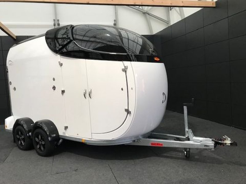 Viehanhänger des Typs Böckmann Pferdeanhänger Neo L SR 2,7to Sattelraum, Neumaschine in Tamsweg (Bild 2)