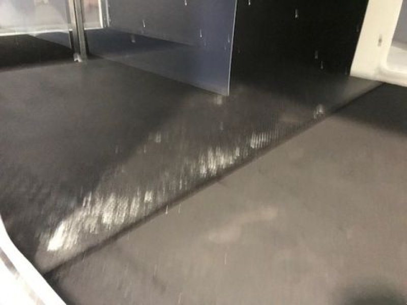 Viehanhänger des Typs Böckmann Pferdeanhänger Neo L SR 2,7to Sattelraum, Neumaschine in Tamsweg (Bild 21)