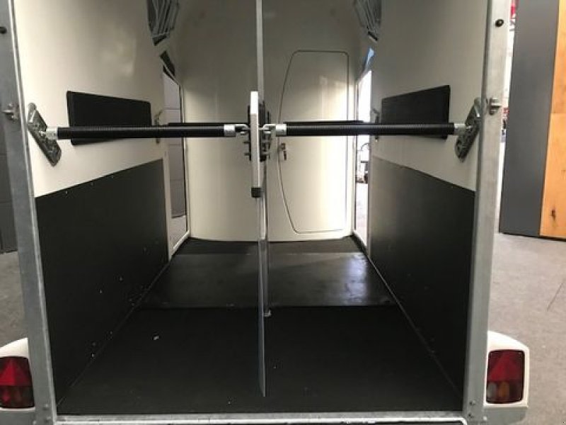 Viehanhänger des Typs Böckmann Pferdeanhänger Neo L SR 2,7to Sattelraum, Neumaschine in Tamsweg (Bild 16)