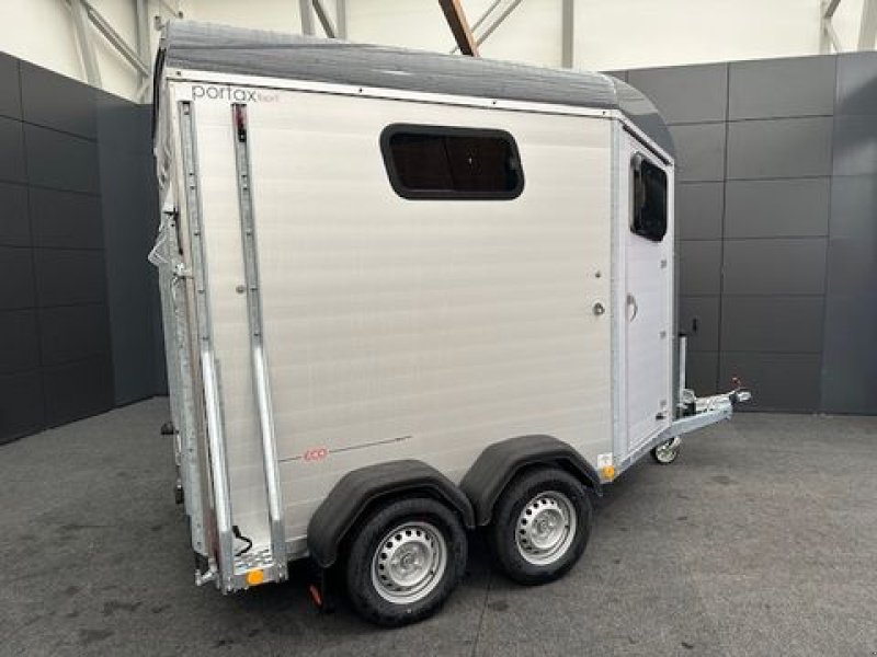 Viehanhänger des Typs Böckmann Pferdeanhänger Portax Esprit ECO 2,4to 3,27x1,65, Neumaschine in Tamsweg (Bild 3)