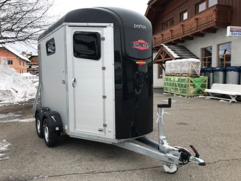 Viehanhänger Türe ait Böckmann Pferdeanhänger Portax Esprit s+b 2,4t 3,27x1,65m, Neumaschine içinde Tamsweg (resim 4)