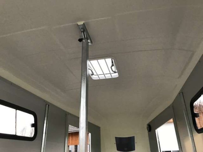 Viehanhänger del tipo Böckmann Pferdeanhänger Portax L E, Neumaschine In Tamsweg (Immagine 4)