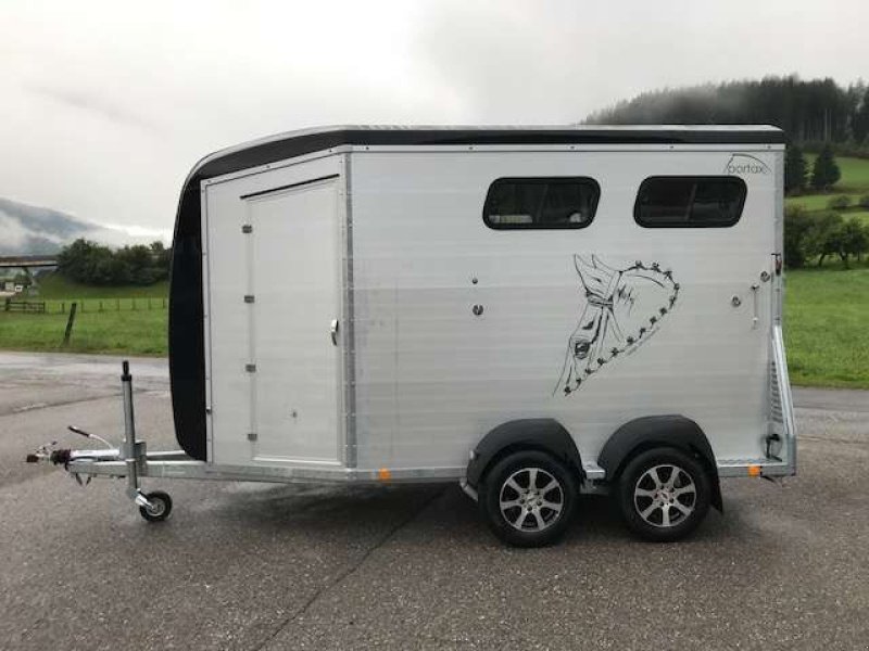 Viehanhänger del tipo Böckmann Pferdeanhänger Portax L E, Neumaschine In Tamsweg (Immagine 17)