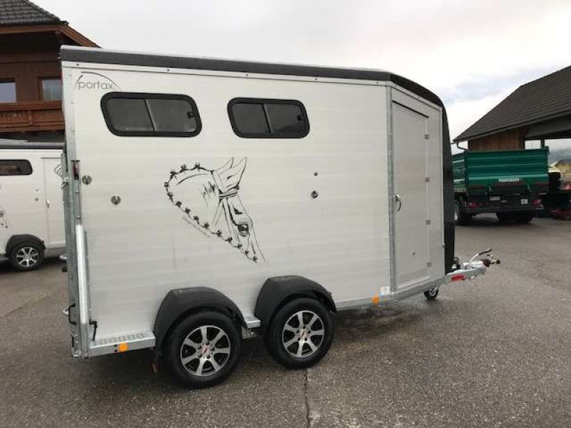 Viehanhänger del tipo Böckmann Pferdeanhänger Portax L E, Neumaschine In Tamsweg (Immagine 3)