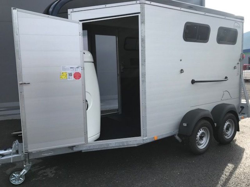 Viehanhänger del tipo Böckmann Pferdeanhänger Portax L K, Neumaschine In Tamsweg (Immagine 11)