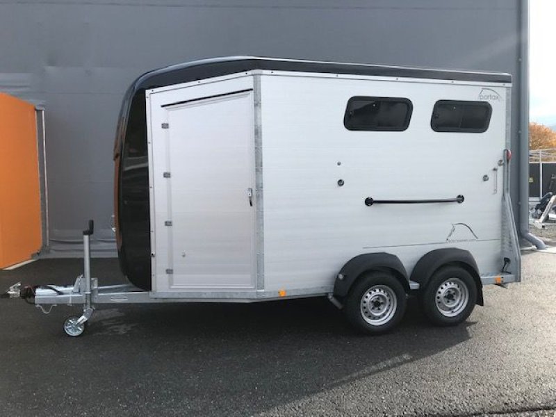 Viehanhänger del tipo Böckmann Pferdeanhänger Portax L K, Neumaschine In Tamsweg (Immagine 2)