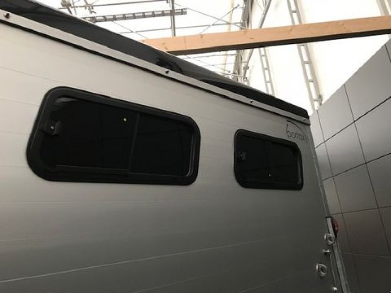 Viehanhänger des Typs Böckmann Pferdeanhänger Portax L SR 2,7to 4,19x1,75m, Neumaschine in Tamsweg (Bild 14)