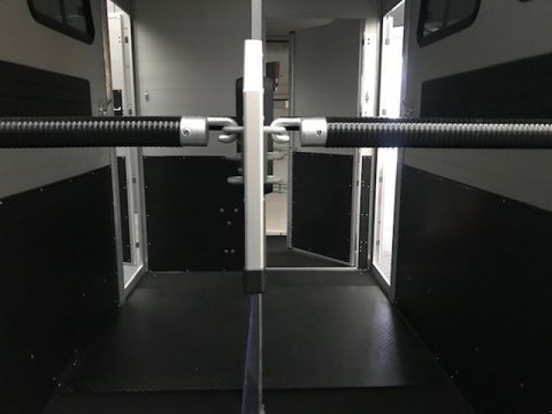 Viehanhänger des Typs Böckmann Pferdeanhänger Portax L SR 2,7to 4,19x1,75m, Neumaschine in Tamsweg (Bild 20)