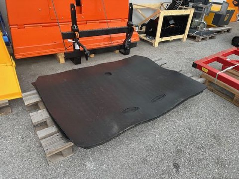 Viehanhänger del tipo Böckmann Verschleißmatte 1,70 x 1,26m, 1,5cm dick, Neumaschine In Tamsweg (Immagine 3)