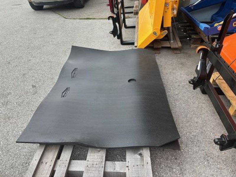 Viehanhänger del tipo Böckmann Verschleißmatte 1,70 x 1,26m, 1,5cm dick, Neumaschine In Tamsweg (Immagine 7)