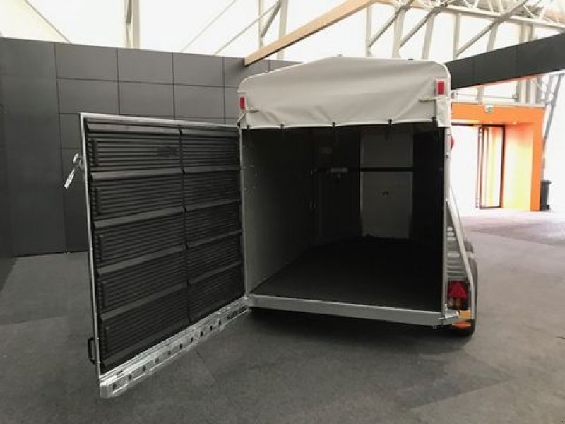 Viehanhänger des Typs Böckmann Viehanhänger VA 3016/27 Alu 2,7to 3,05x1,65m, Neumaschine in Tamsweg (Bild 9)