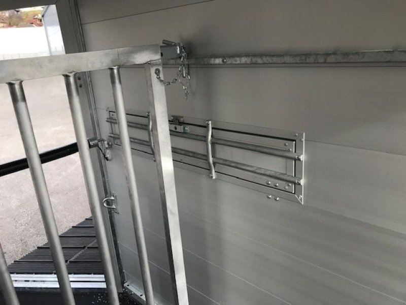 Viehanhänger des Typs Böckmann Viehanhänger VA 3520/35P Alu 3,5to, Neumaschine in Tamsweg (Bild 19)