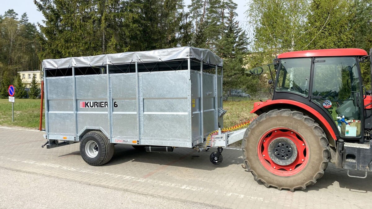 Viehanhänger des Typs CYNKOMET Viehanhänger / livestock trailer, Neumaschine in Michałowo (Bild 4)