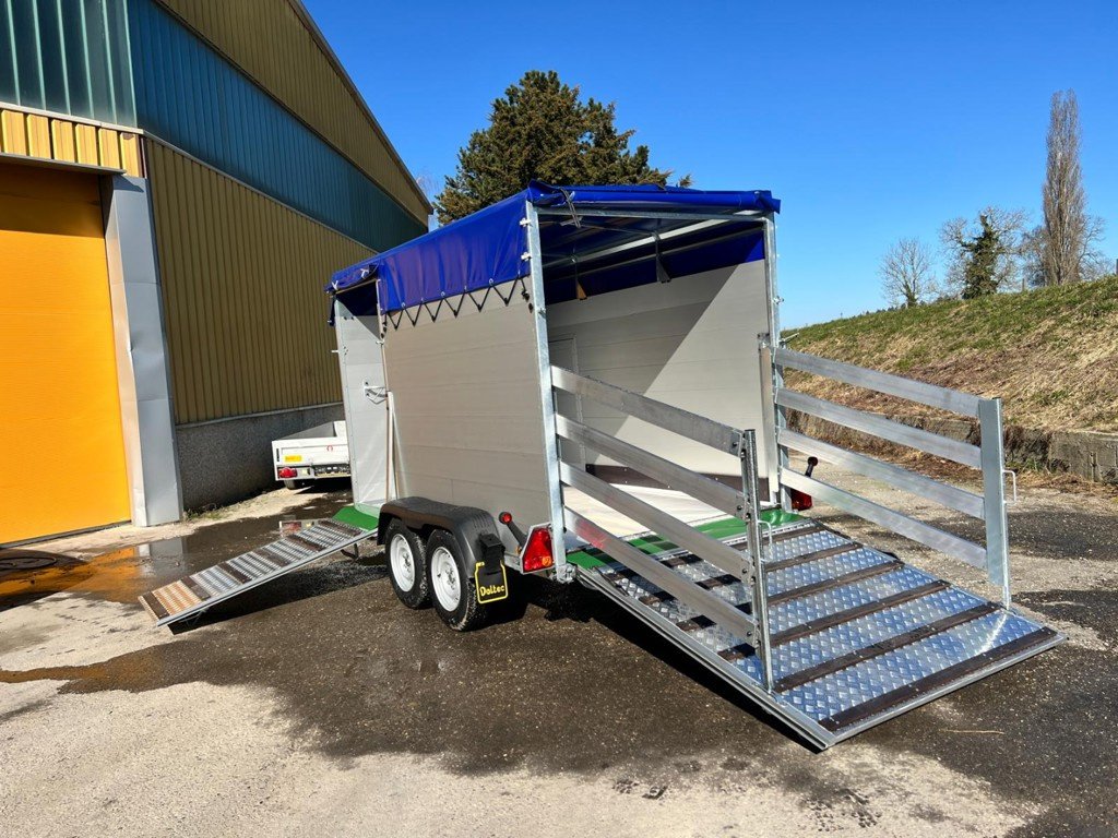 Viehanhänger des Typs Daltec Viehtransportanhänger, Neumaschine in Avenches (Bild 5)