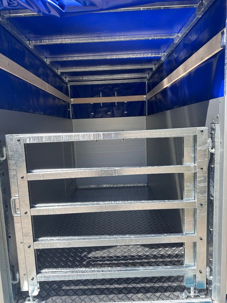 Viehanhänger typu Daltec Viehtransportanhänger, Neumaschine v Avenches (Obrázek 2)