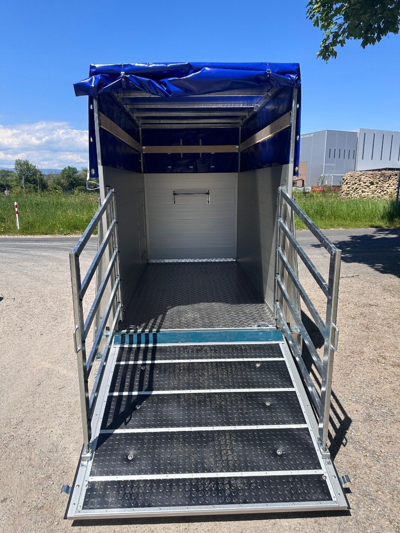 Viehanhänger typu Daltec Viehtransportanhänger, Neumaschine v Avenches (Obrázek 6)