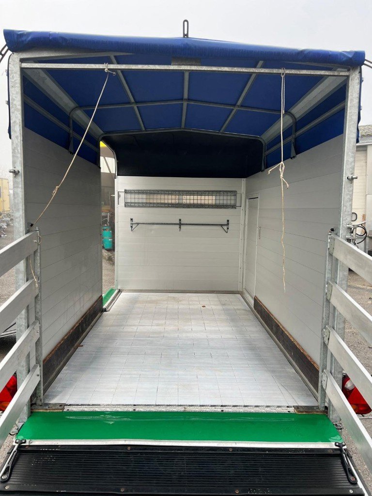 Viehanhänger des Typs Daltec Viehtransportanhänger, Gebrauchtmaschine in Avenches (Bild 7)