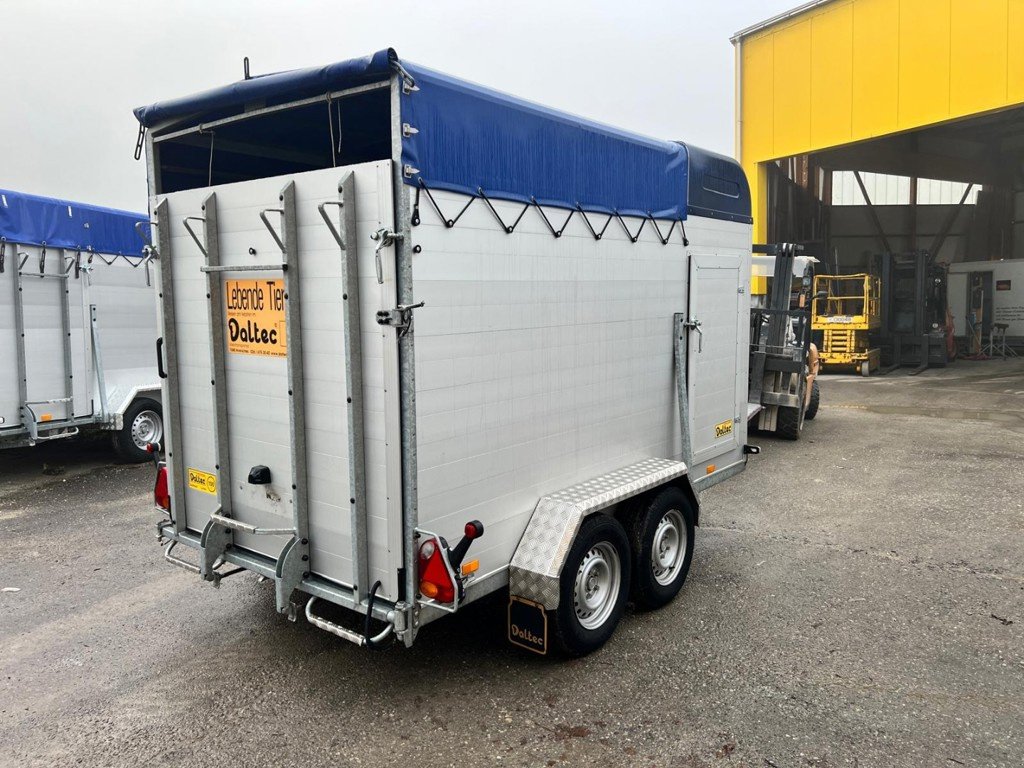 Viehanhänger des Typs Daltec Viehtransportanhänger, Gebrauchtmaschine in Avenches (Bild 3)