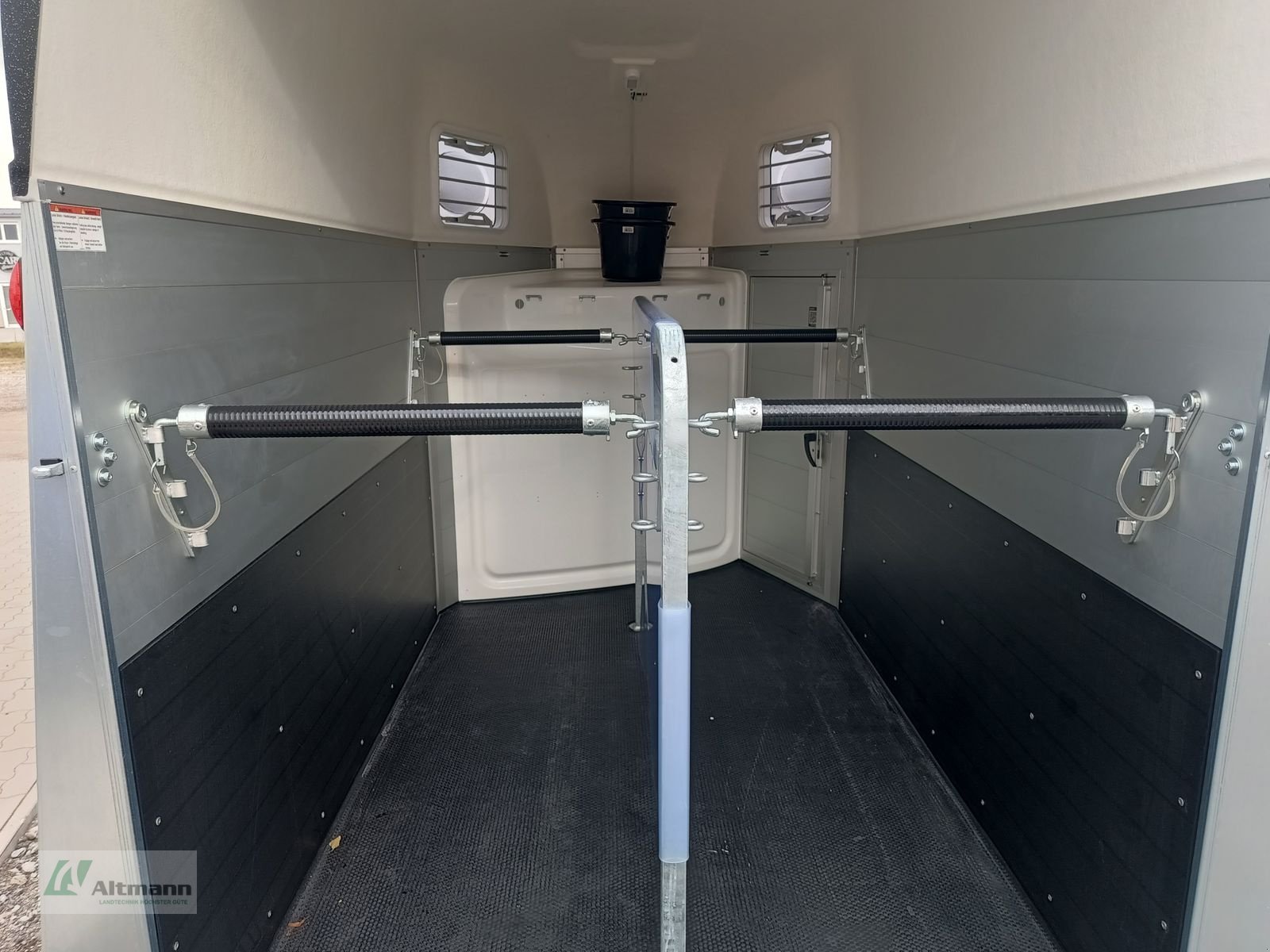 Viehanhänger des Typs Humbaur Equitos Alu Plus, Neumaschine in Lanzenkirchen (Bild 8)