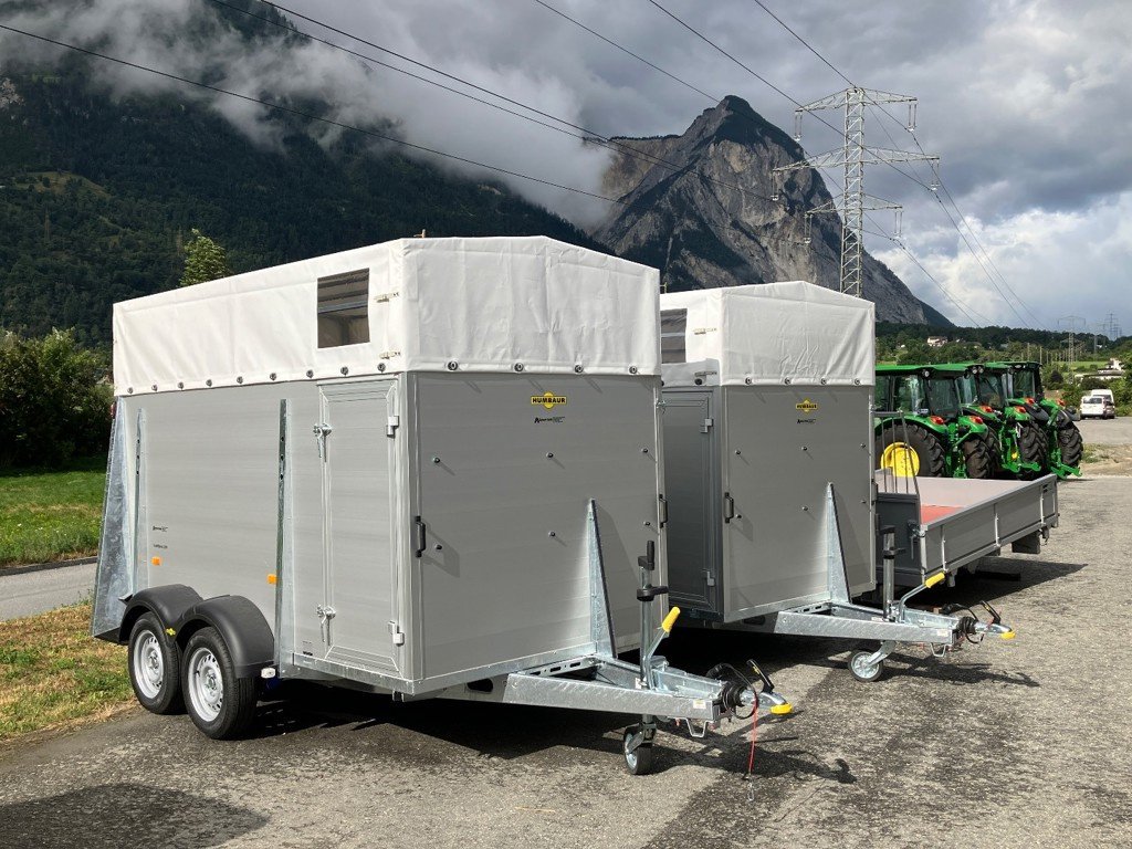 Viehanhänger des Typs Humbaur HTV 243016 AG, Neumaschine in Susten (Bild 1)