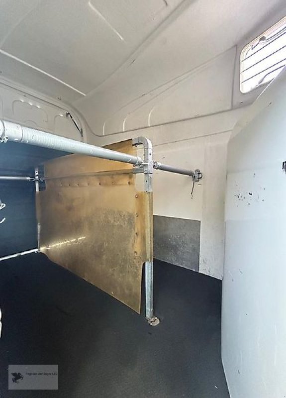 Viehanhänger typu Humbaur Pegasus Vollpoly 2,4t Sattelkammer, Gebrauchtmaschine v Gevelsberg (Obrázek 5)