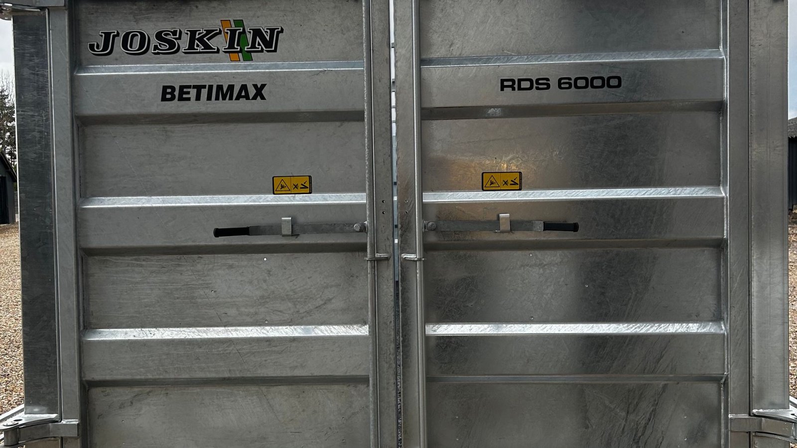 Viehanhänger of the type Joskin Betimax 6750RDS, Gebrauchtmaschine in Hejnsvig (Picture 5)