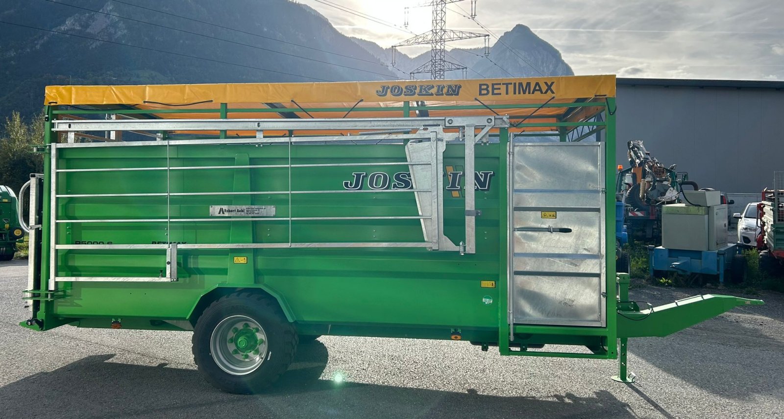 Viehanhänger des Typs Joskin Betimax R5000, Neumaschine in Susten (Bild 3)