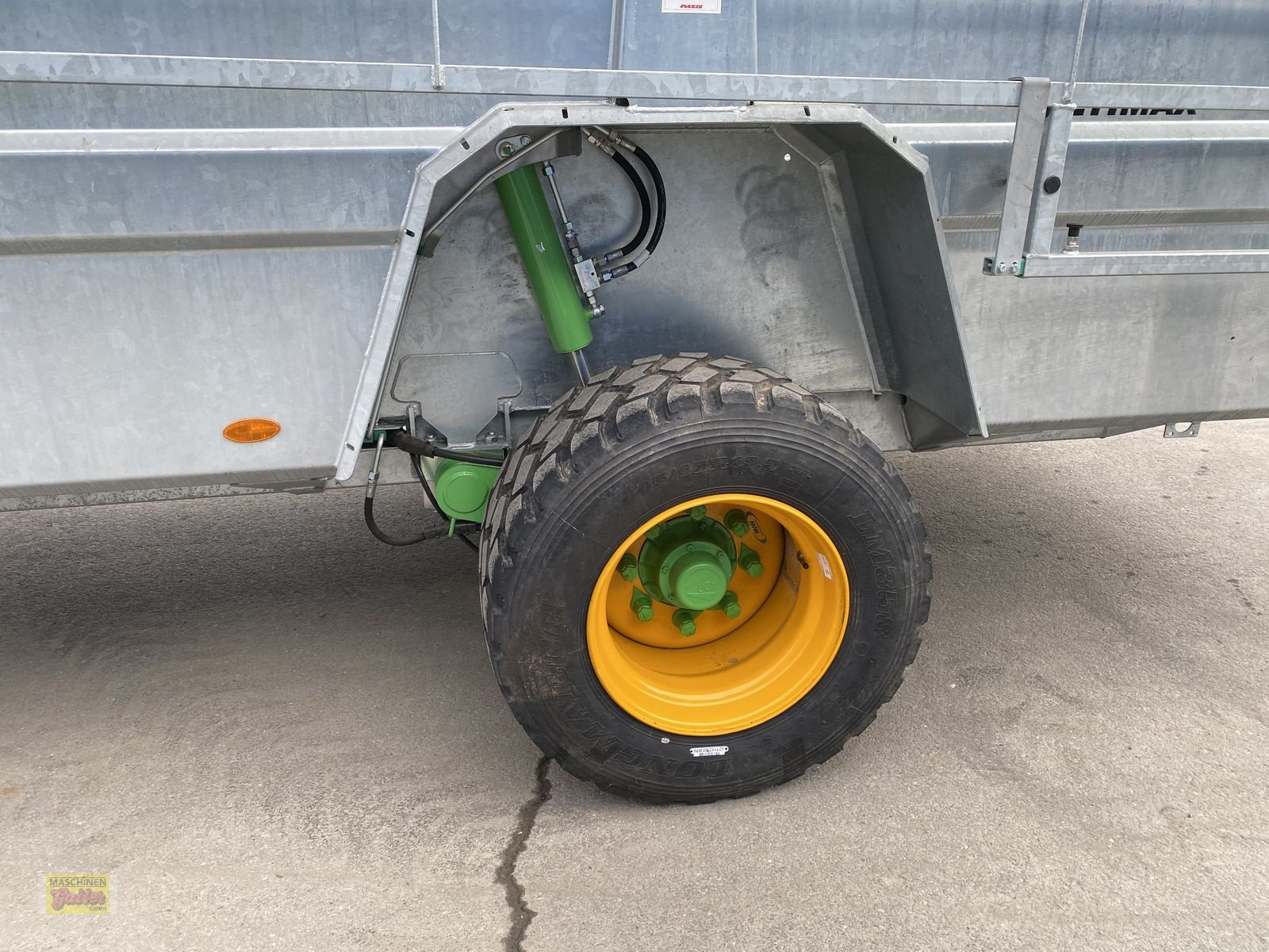 Viehanhänger des Typs Joskin Betimax RDSG 5000 Viehhänger absenkbar, Neumaschine in Kötschach (Bild 29)