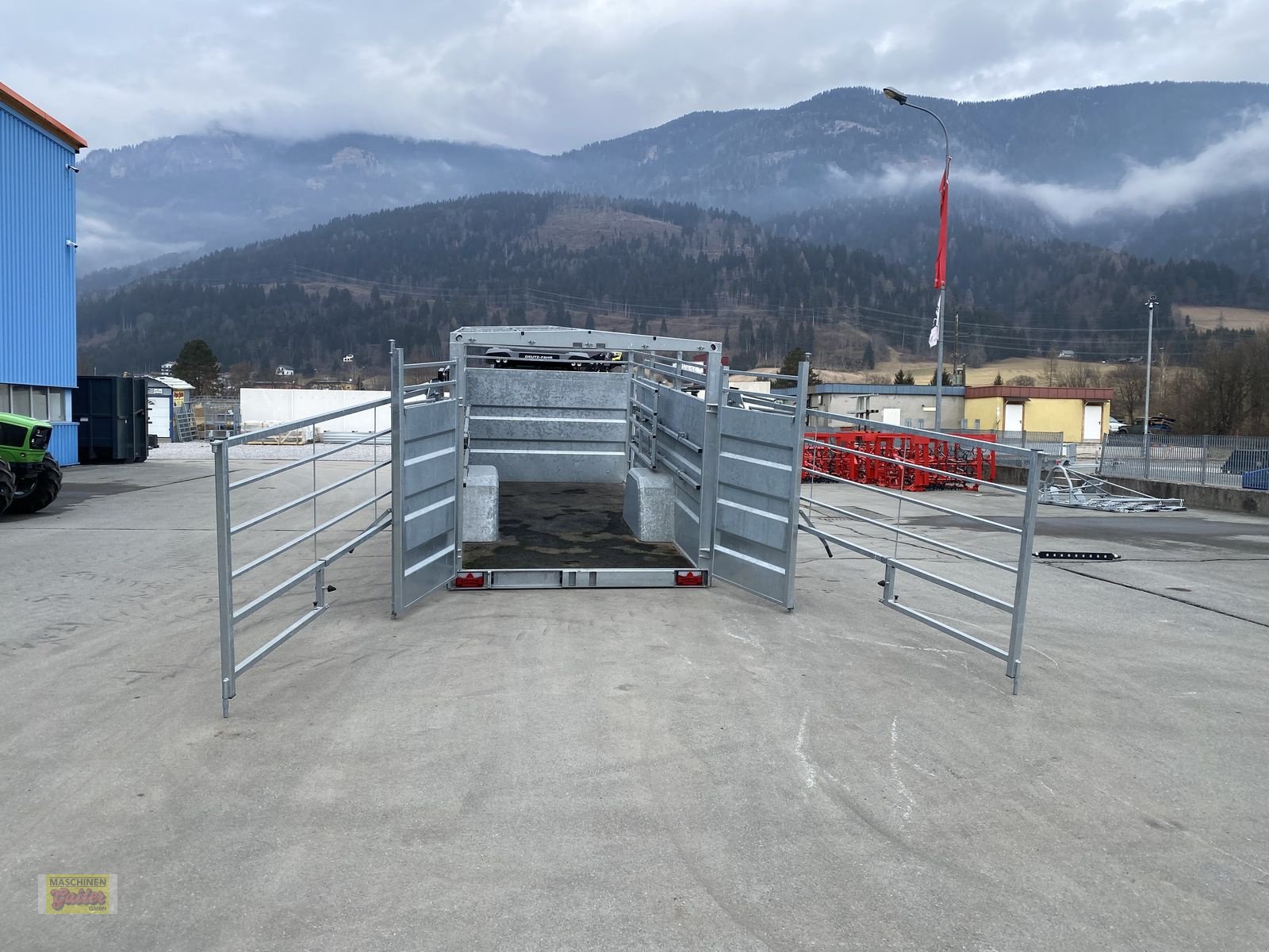 Viehanhänger des Typs Joskin Betimax RDSG 5000 Viehhänger absenkbar, Neumaschine in Kötschach (Bild 14)