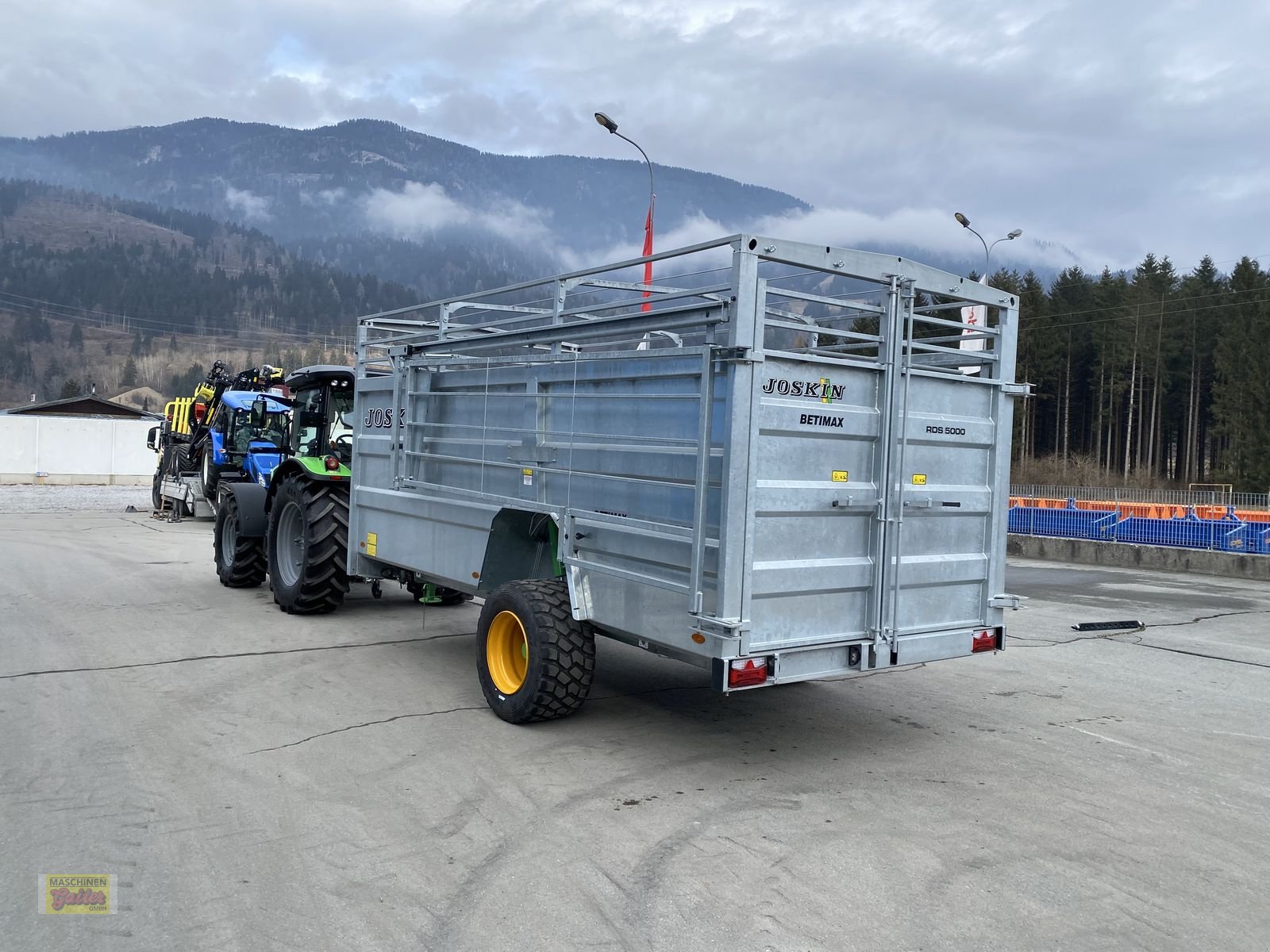 Viehanhänger des Typs Joskin Betimax RDSG 5000 Viehhänger absenkbar, Neumaschine in Kötschach (Bild 7)