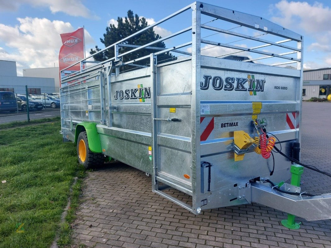 Viehanhänger des Typs Joskin BETIMAX RDSG6000, Ausstellungsmaschine in Gerichshain (Bild 4)